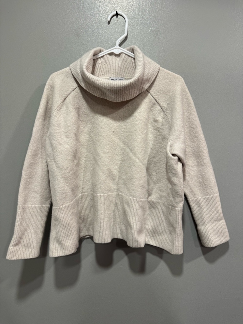 Athleta Cozy Turtleneck Sweater in Cream Size 1X